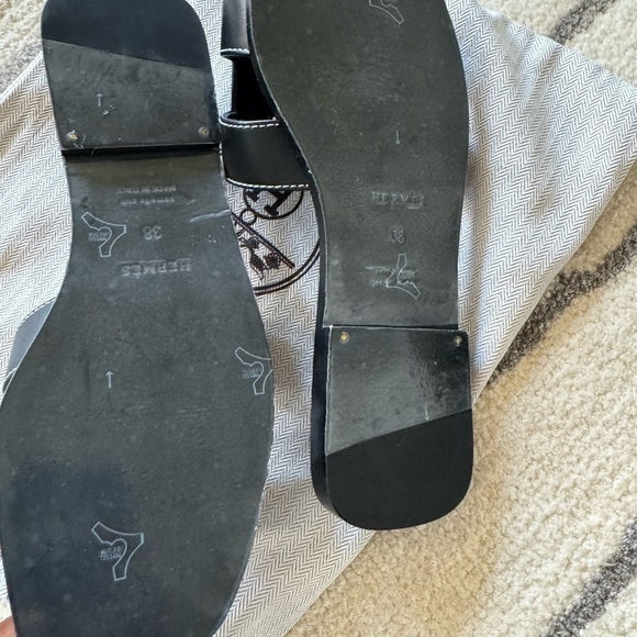 New - Iconic Black Slide Sandals - Picture 4 of 5